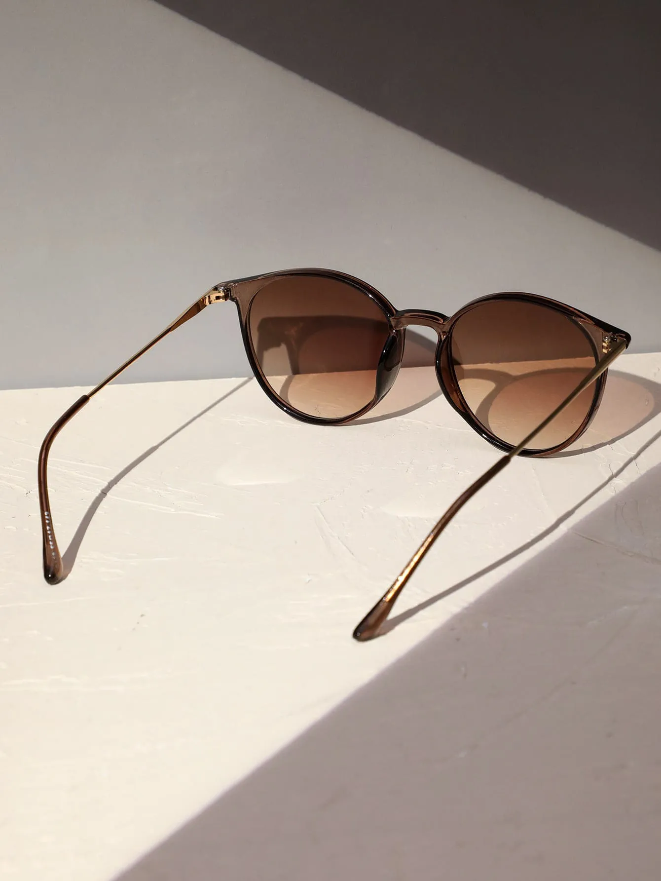 1pc Tinted Lens Sunglasses