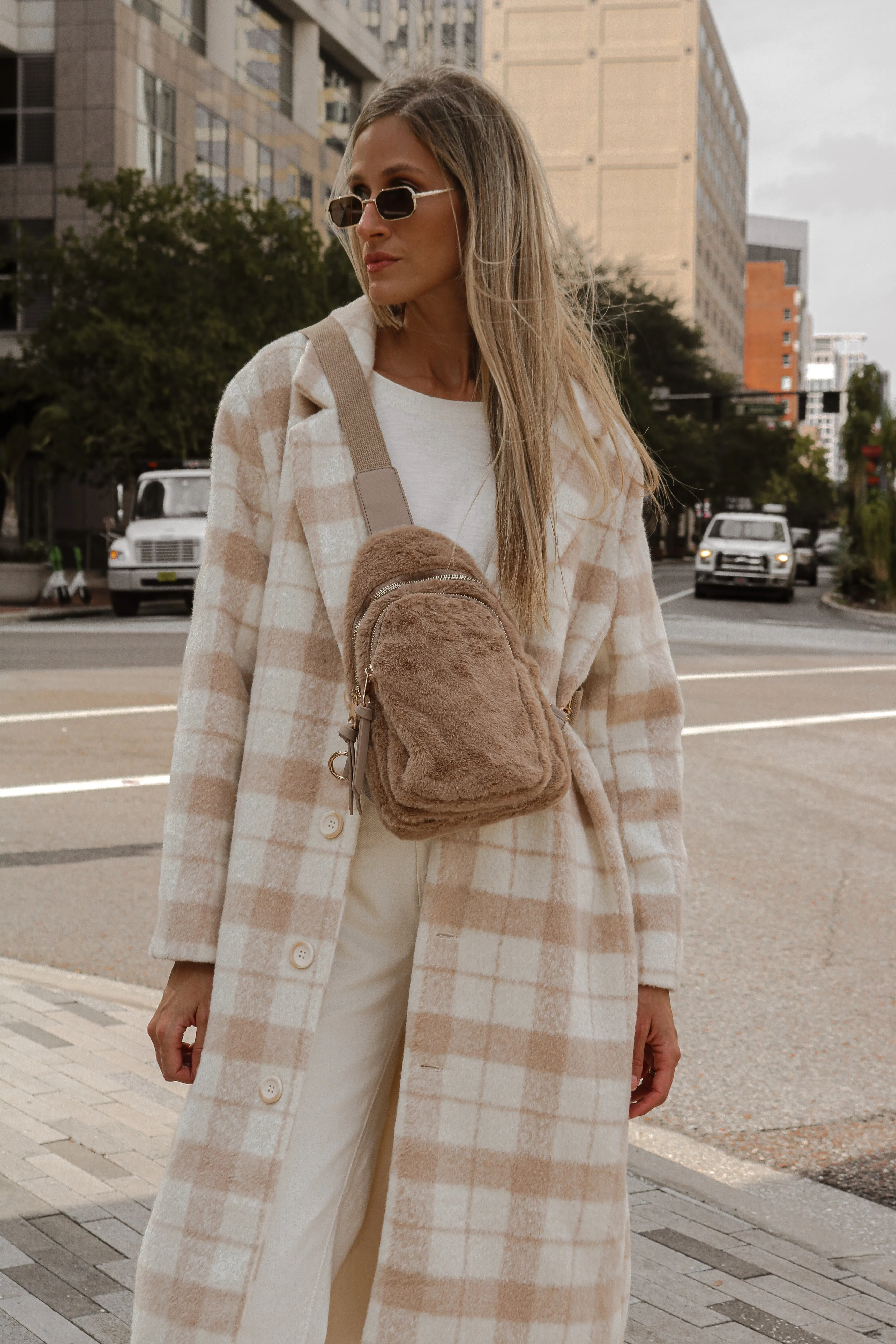 Ace Sling Handbag in Taupe