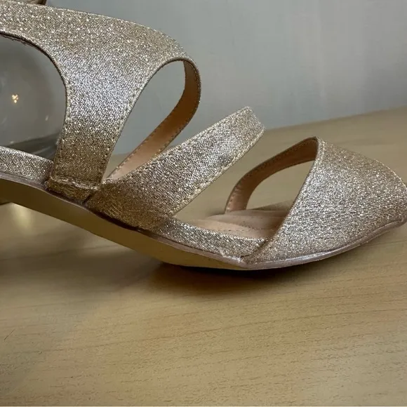 Badgley Mischka Champagne Glitter Glam Strappy Block Heel Formal Wedding Event