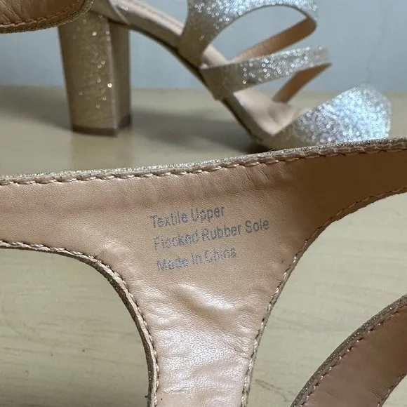 Badgley Mischka Champagne Glitter Glam Strappy Block Heel Formal Wedding Event