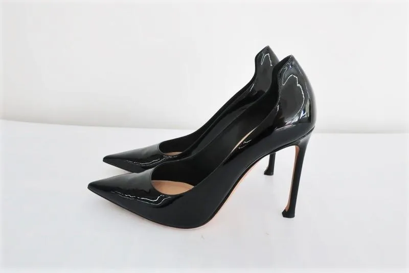 Christian Dior D-Moi Pumps Black Patent Leather Size 37.5 Pointed Toe Heel