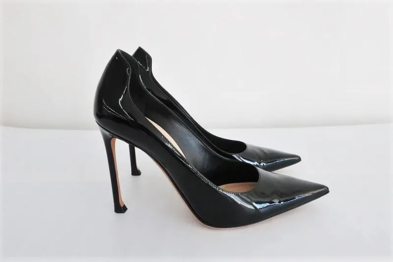 Christian Dior D-Moi Pumps Black Patent Leather Size 37.5 Pointed Toe Heel
