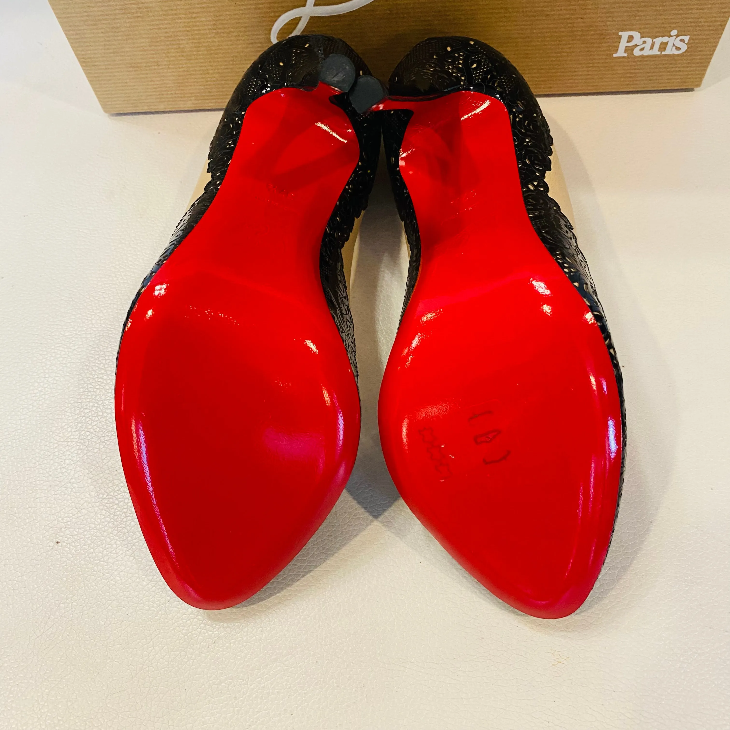 Christian Louboutin Muchapump 100 Patent /Nappa Leather Black/Nude Pumps 37.5 NEW IN BOX