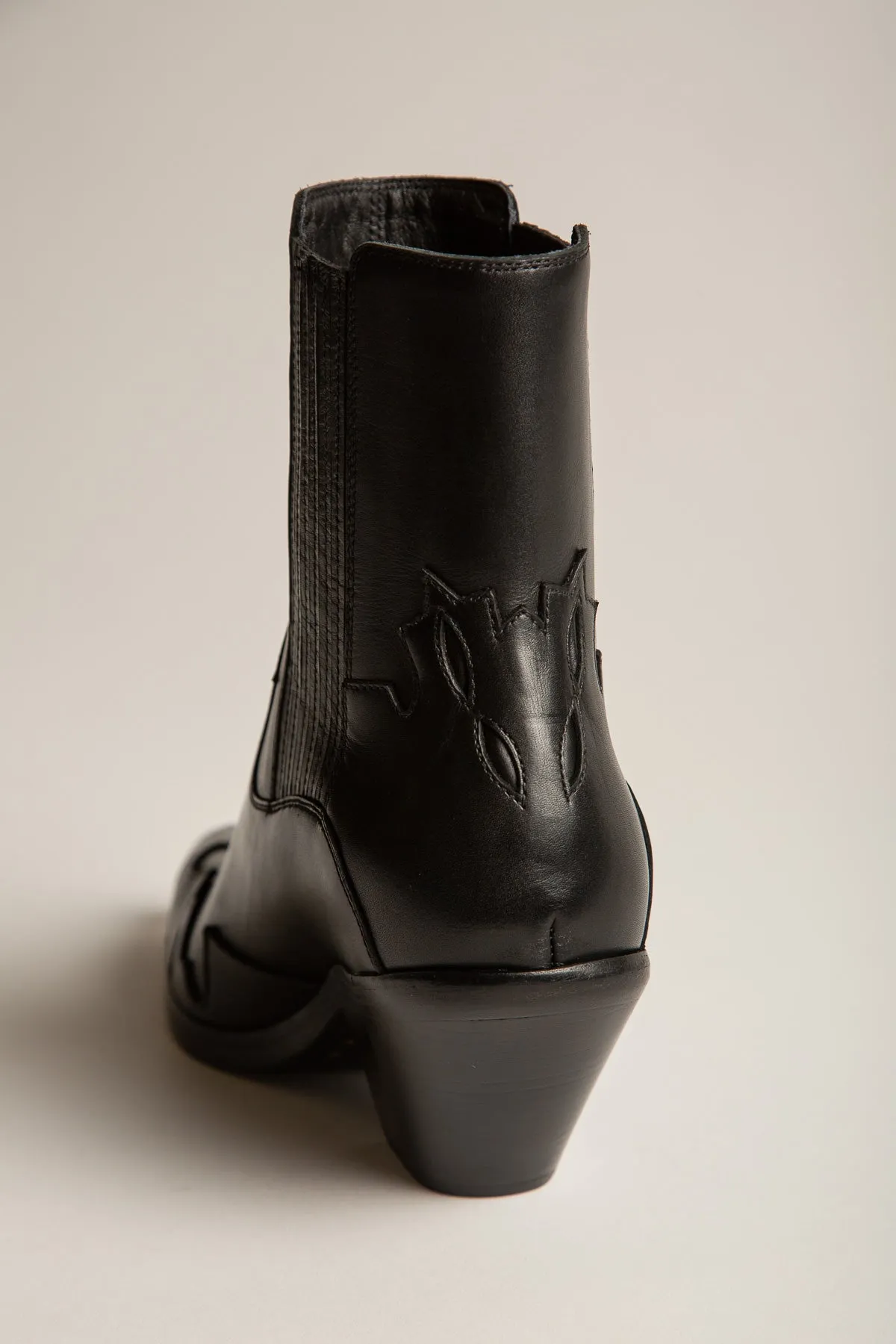 ENFANTS RICHES DÉPRIMÉS | MIDNIGHT COWBOY BOOTS