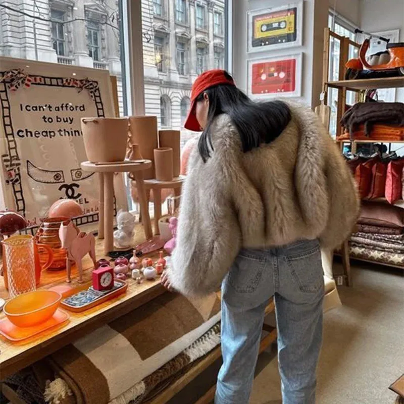 Iconic Fashion Luxury Gradient Cropped Faux Fur Coat for Women Winter Fluffy Short Fur Jacket