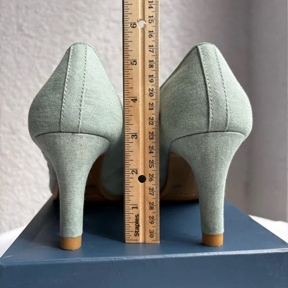 Lori Goldstein Collection Women's Washed Linen Pumps Frosted Mint Size 8.5M