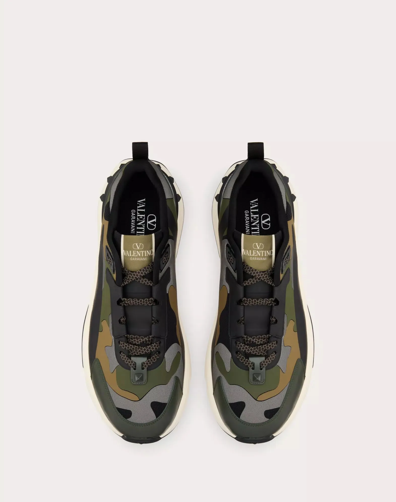 Low Top True Act Camouflage Trainer In Rubberised Fabric