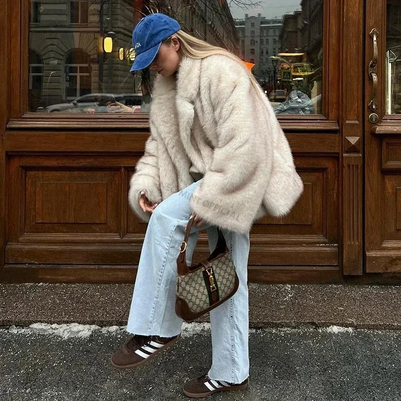 Luxury Faux Fur Gradient Oversized Coat – Chic Winter Fashion for Women