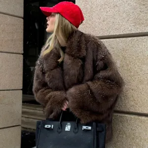 Luxury Faux Fur Gradient Oversized Coat – Chic Winter Fashion for Women