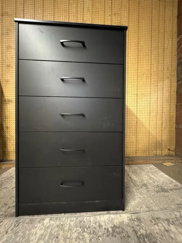 Mainstays Ardent 5 Drawer Dresser, Black - new