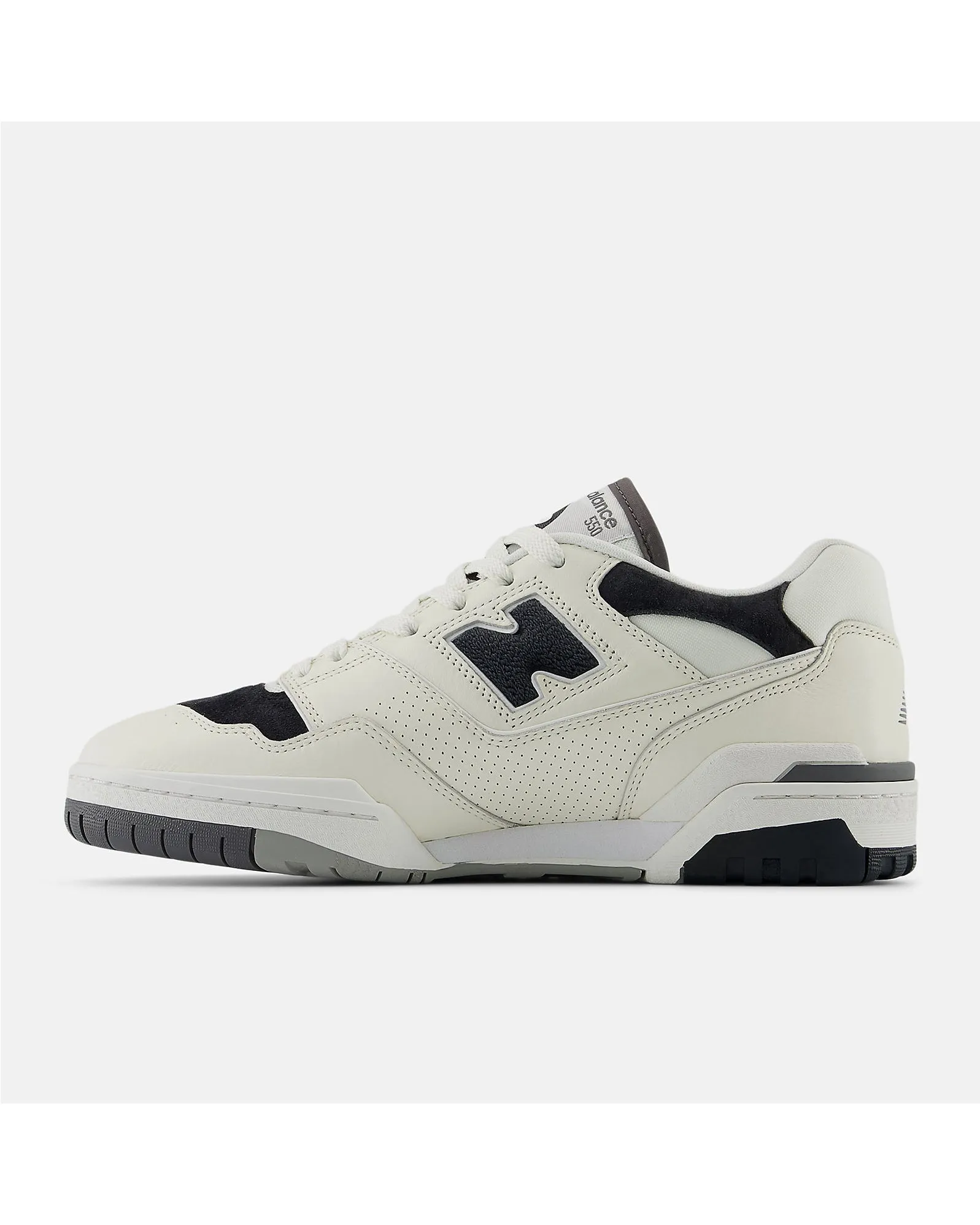 New Balance 550 Sneaker -Sea Salt with Phantom
