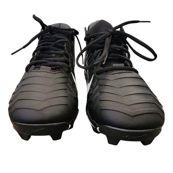 NIKE Alpha Fastflex Cleats Black and White Mens 9.5 Sports Athletic Football