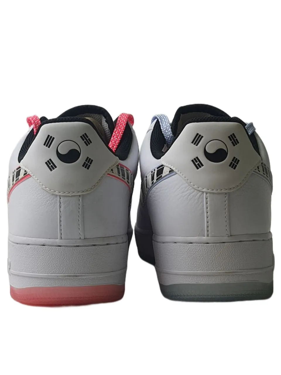 NIKE Men's White Air Force 1'07 QS Sneakers #CW3919 13 NWB