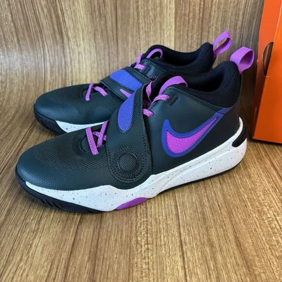 Nike Team Hustle D11 Basketball Shoes Sneakers Deep Jungle/Fuchsia Dream Sz 7 Y