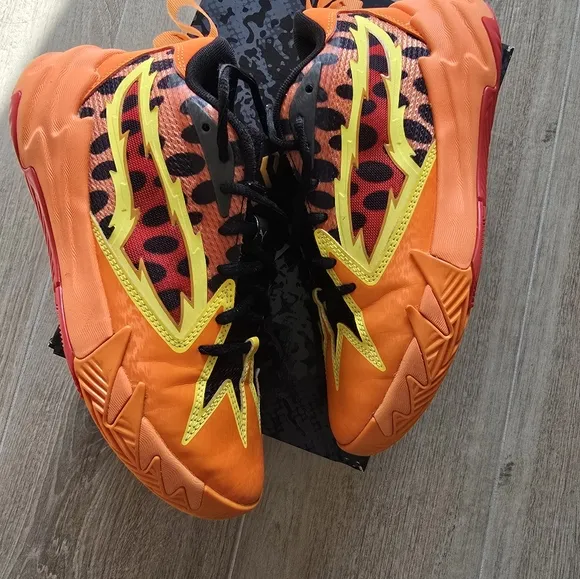 PUMA HOOPS x CHEETOS® Scoot Zero Boy's Basketball Shoes Size 4
