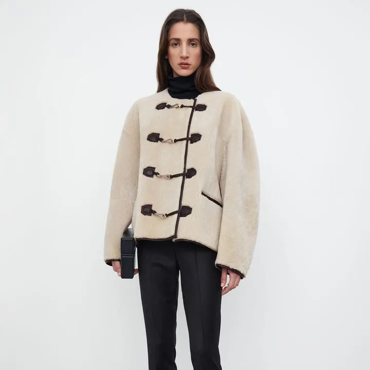 Round Neck Lamb Integrated Metal Buckle Short Coat