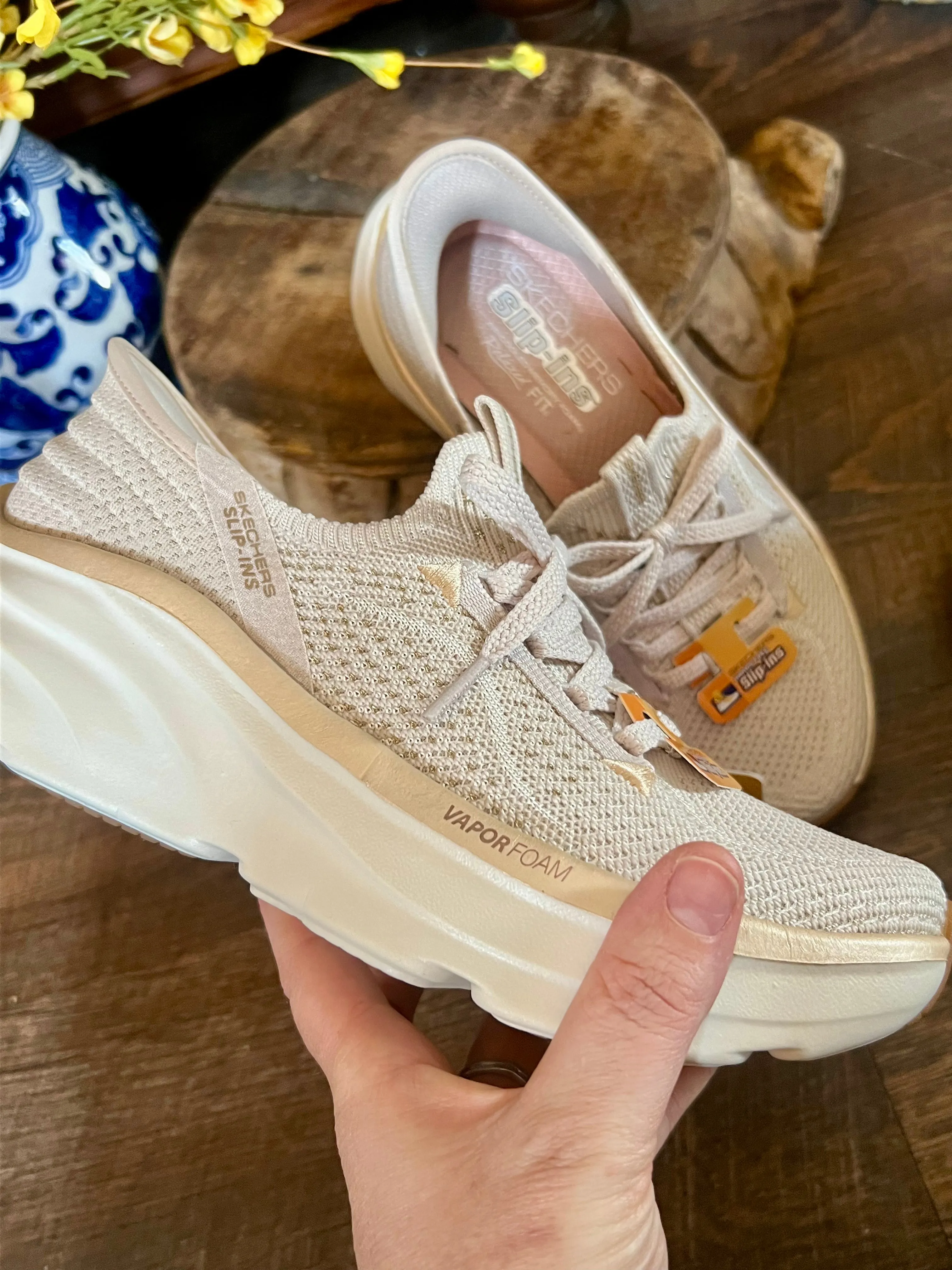 Skechers-D'Lux Vapor Evening Glow