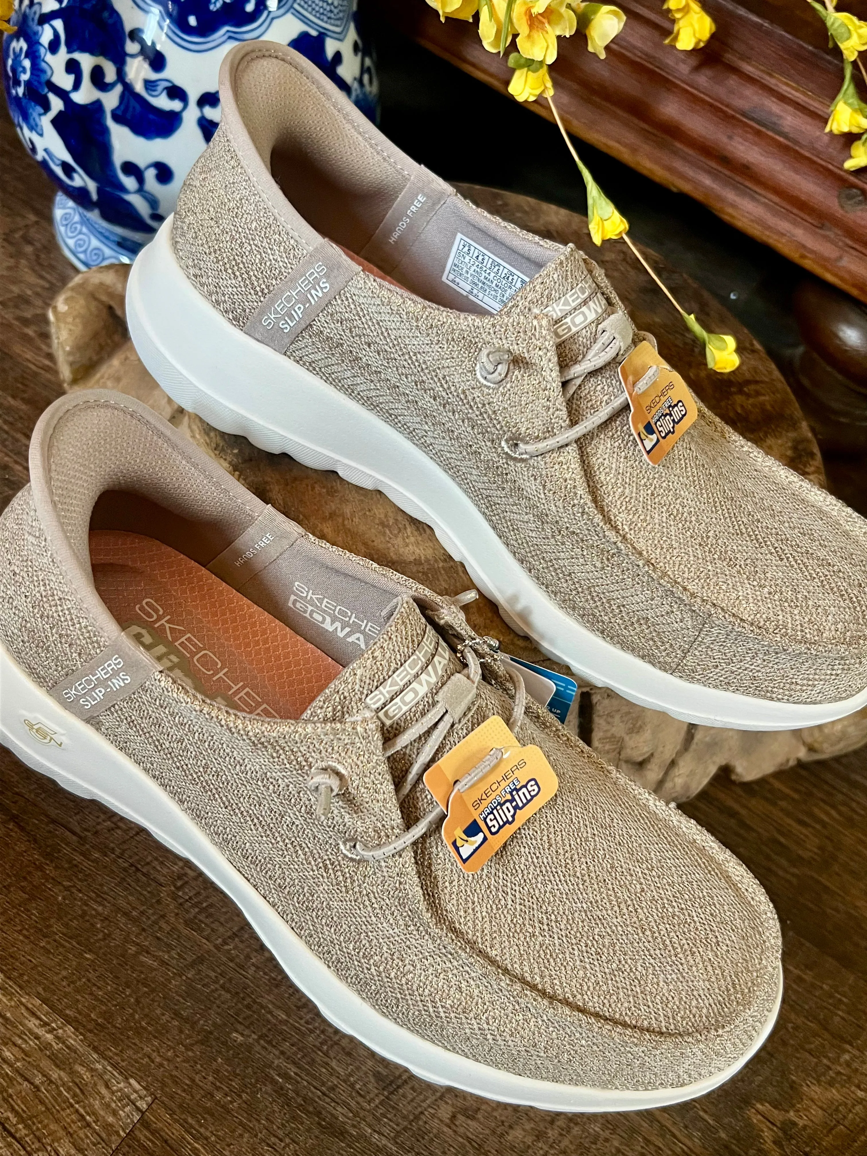 Skechers-Go Walk Joy Fantasia