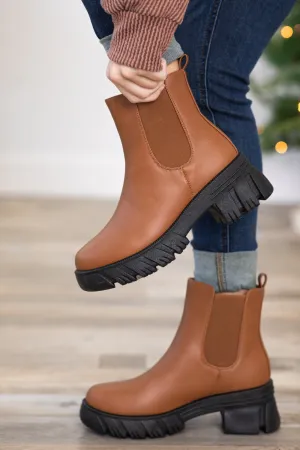 Tan Lug Sole Pull On Boots