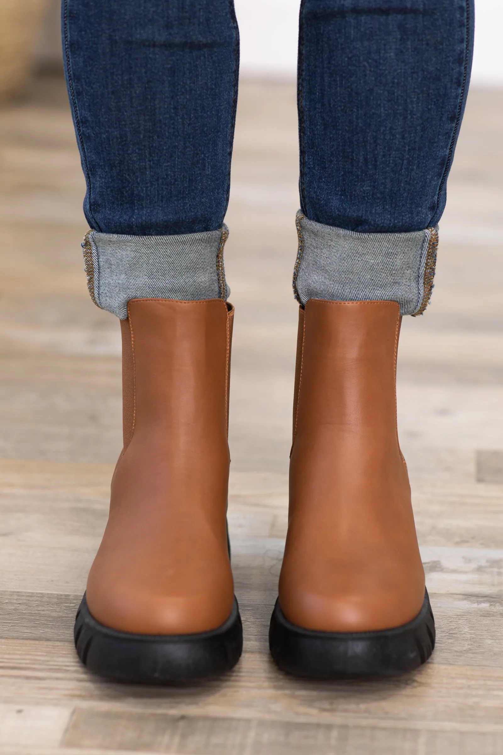 Tan Lug Sole Pull On Boots
