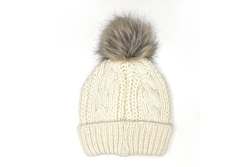 THE ONE - Cable Knit with Pom