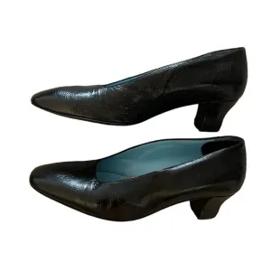 Thierry Rabotin Italian Black Textured Leather Luxury Low Heel Pumps EUC