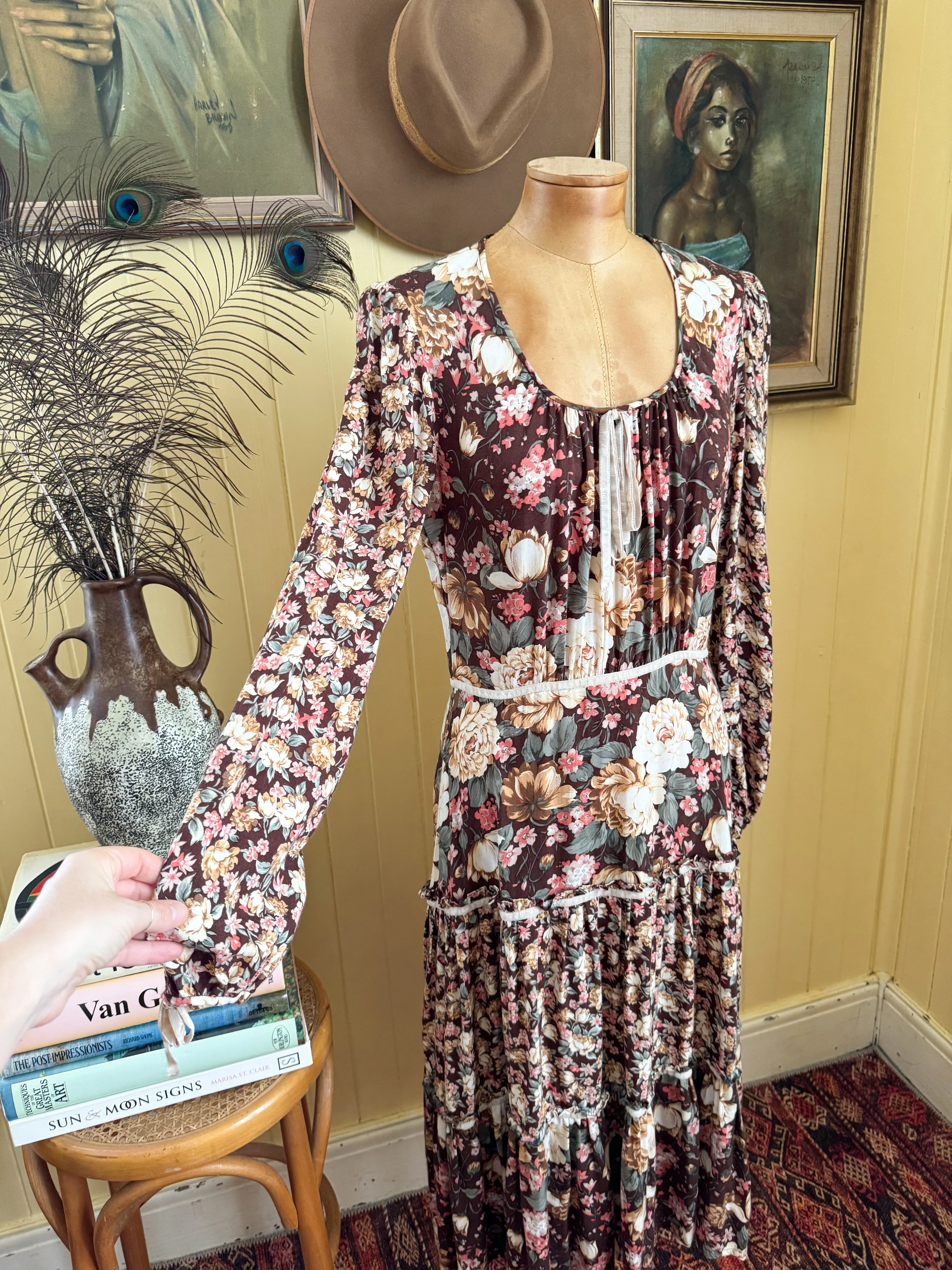 VINTAGE 1970S CASPER RAYON FLORAL MIDI PEASANT DRESS S/M