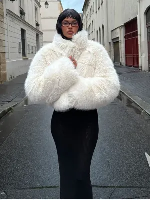 Winter Luxe Faux Fur Short Coat – Effortless Elegance Cozy Warmth